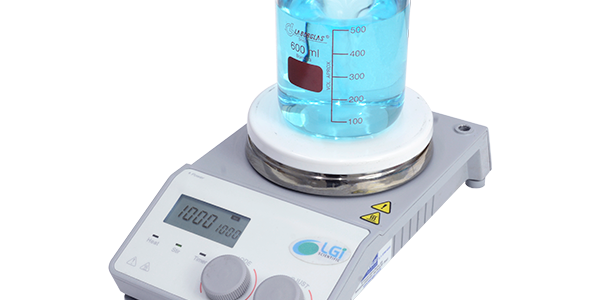 AGITADOR MAGNETICO COM AQUECIMENTO DIGITAL E RESISTENCIA BLINDADA LGI-MSH-PROT